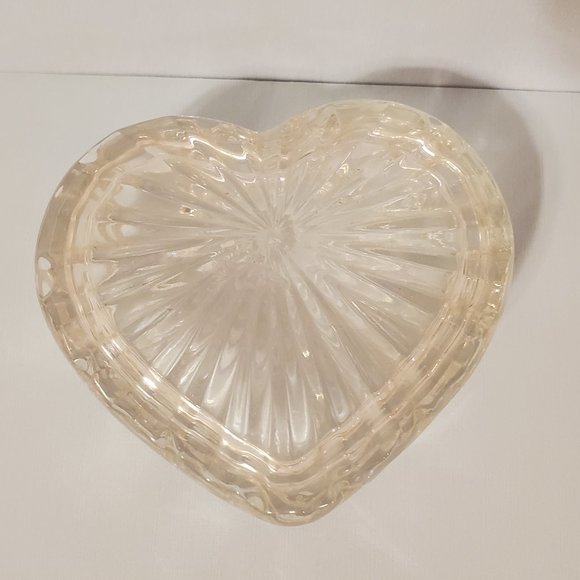 Glass Heart Shaped Trinket Jewelry holder - Picture 2 of 11